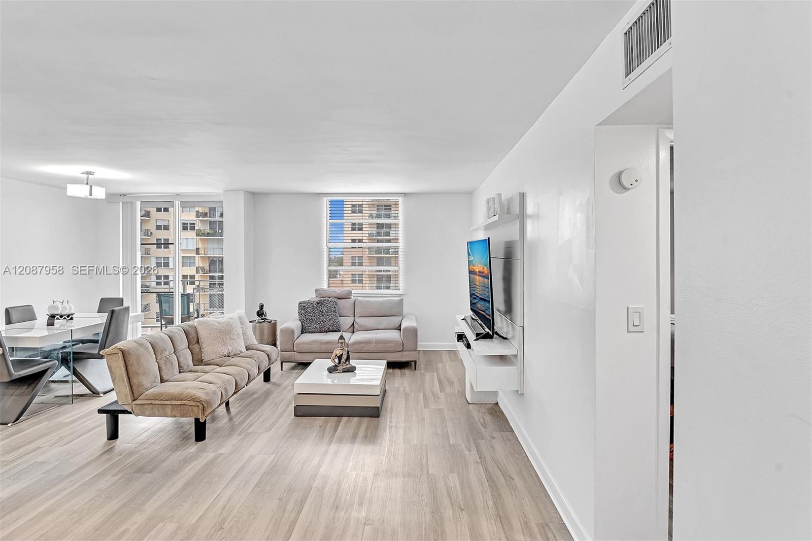 430 Golden Isles Dr # 803 — Photo 4