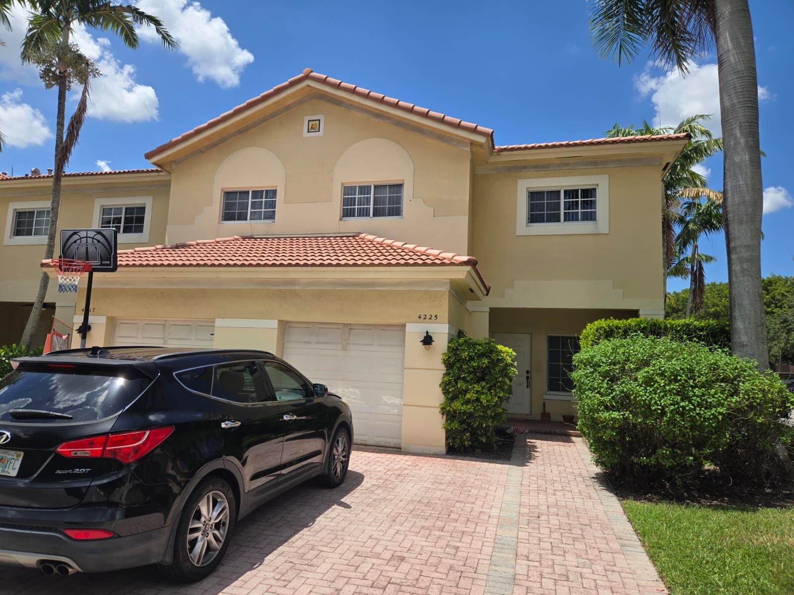 4225 E STONECREEK Circle # 26, Davie FL 33024