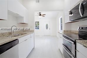 3761 SW 45th Avr # 0 — Photo 5