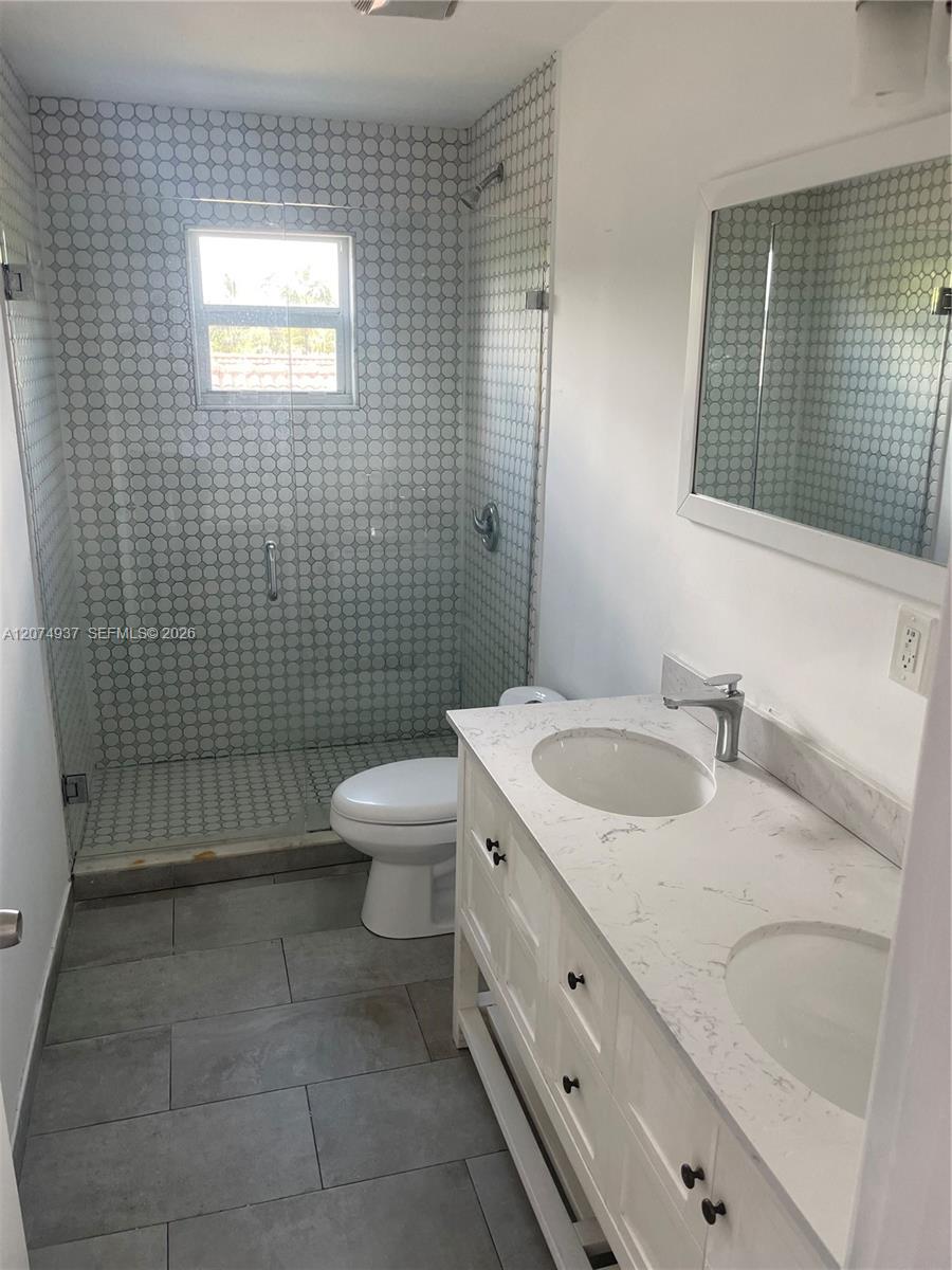 2290 SW 58th Ave — Photo 5