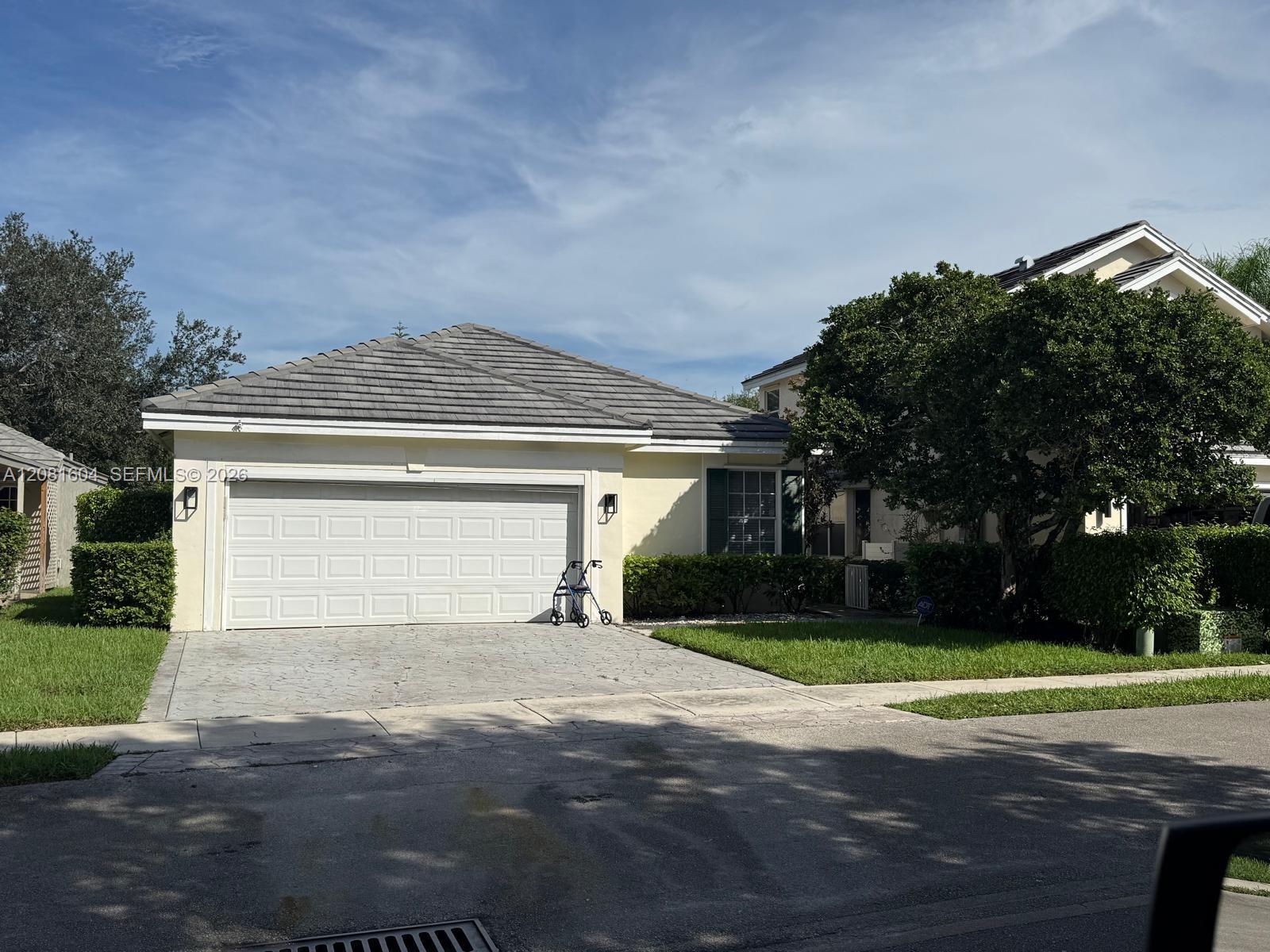 2957 Myrtle Oak Cir — Photo 2