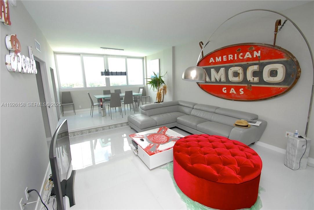 800 West Ave # PH27, Miami Beach FL 33139