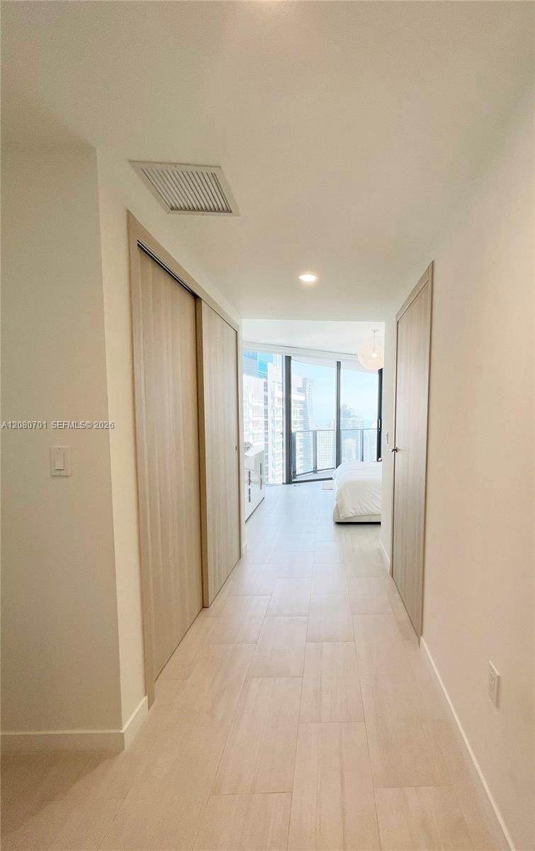 1000-brickell-plz-unit-4301-i6hb9xy — Photo 4