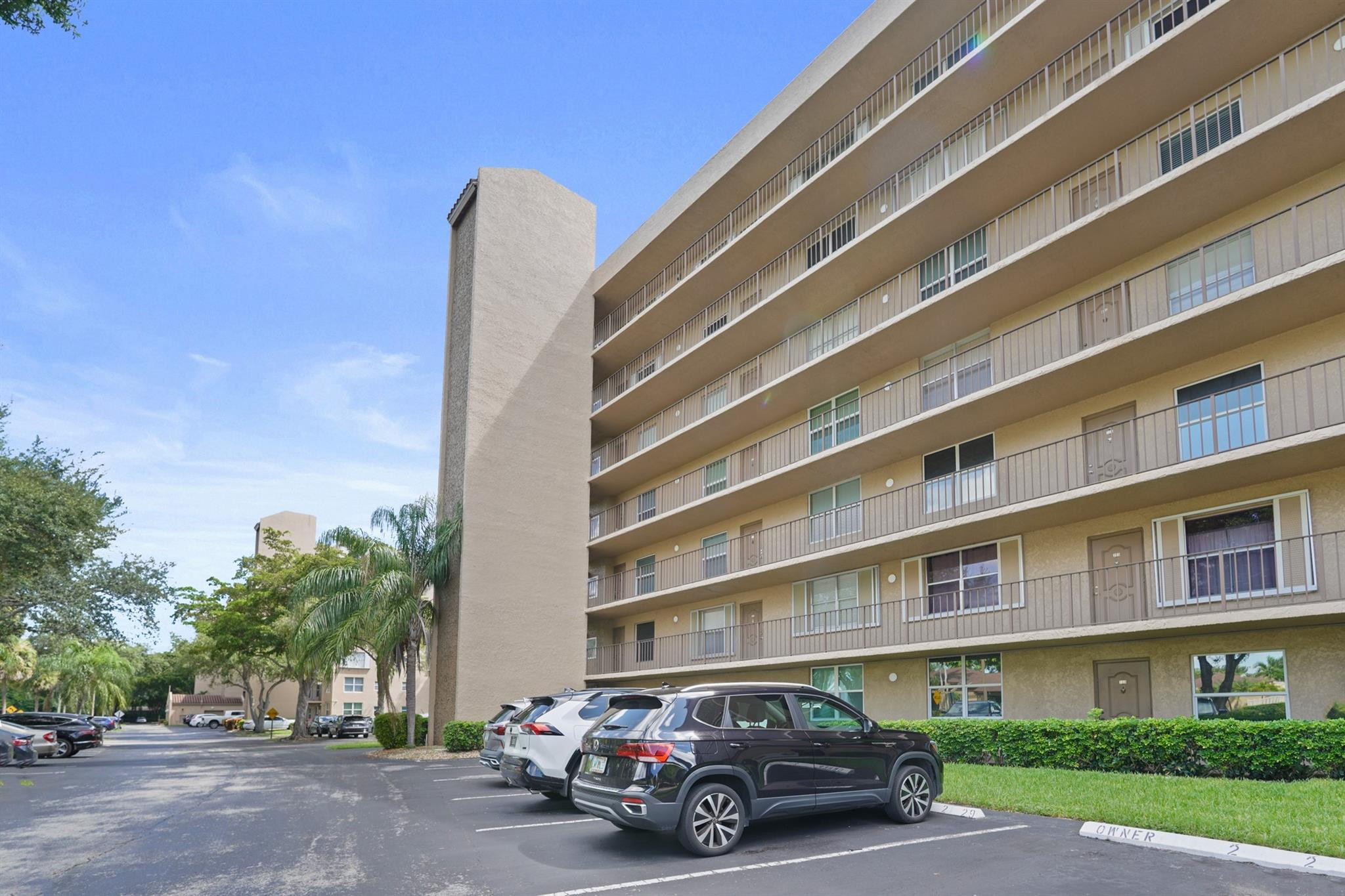 4550 NW 18th Avenue # 301, Deerfield Beach FL 33064