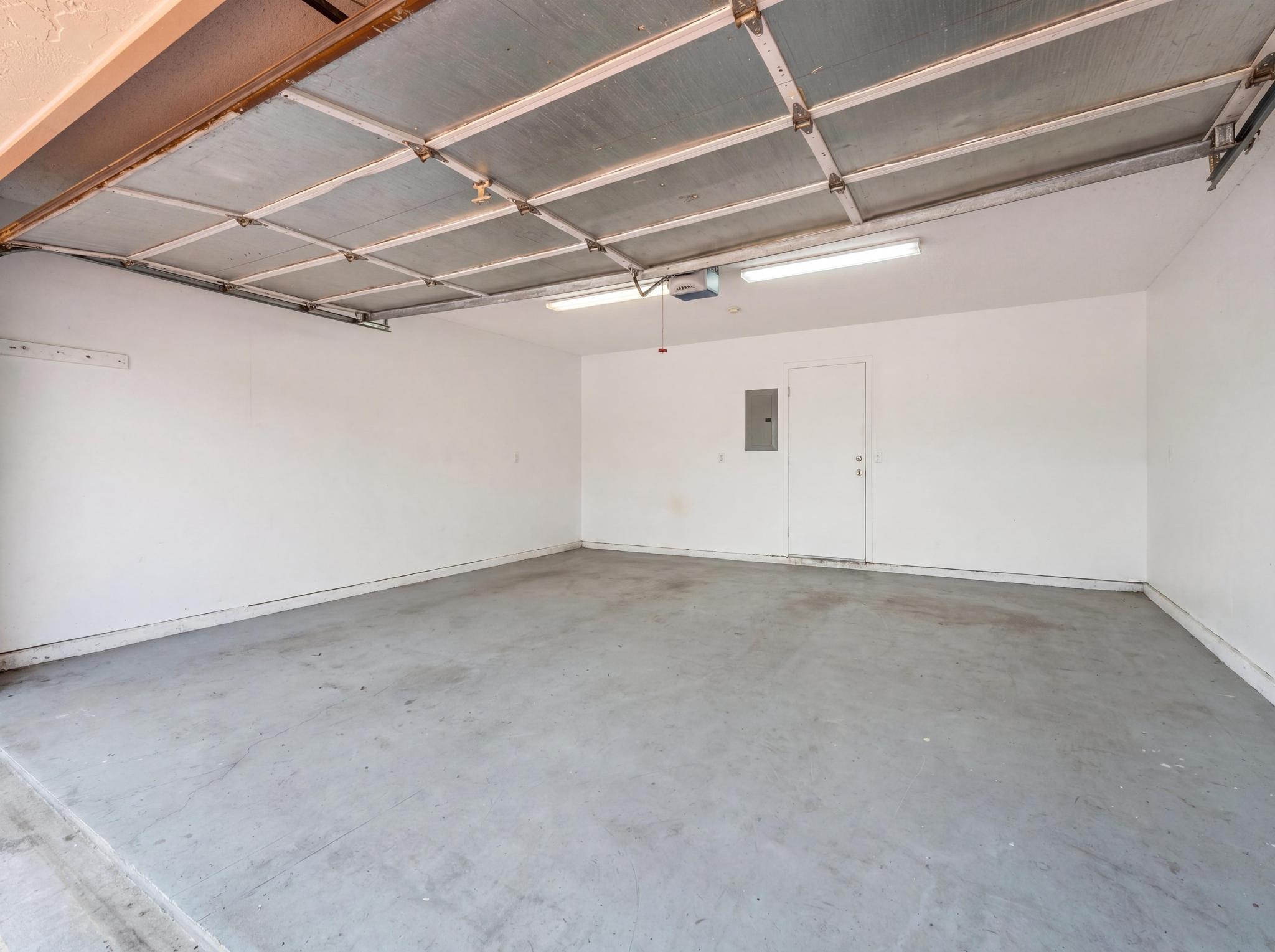 8521 Leeway Lane — Photo 5