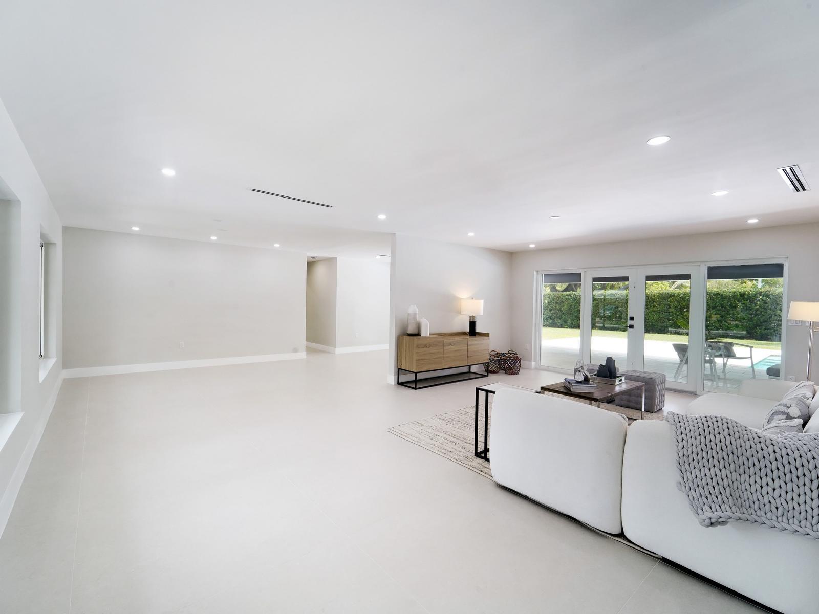 12305 SW 73rd Avenue — Photo 5