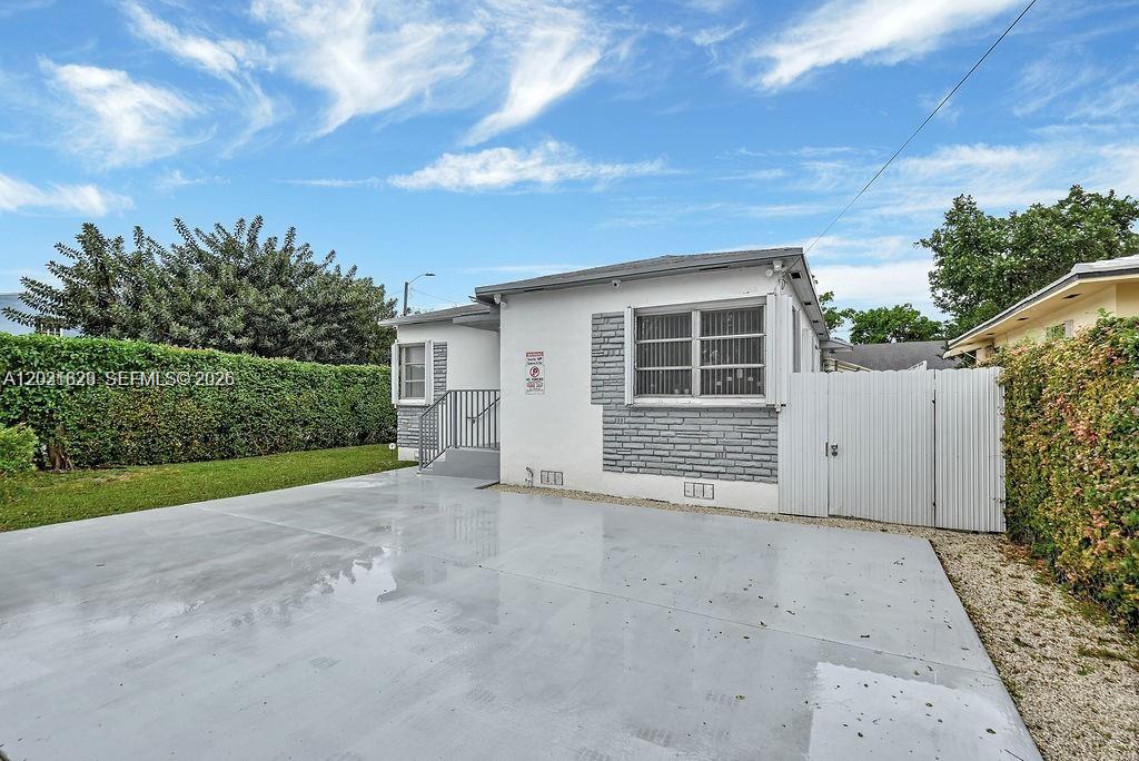 600 NW 34th Ave, Miami FL 33125