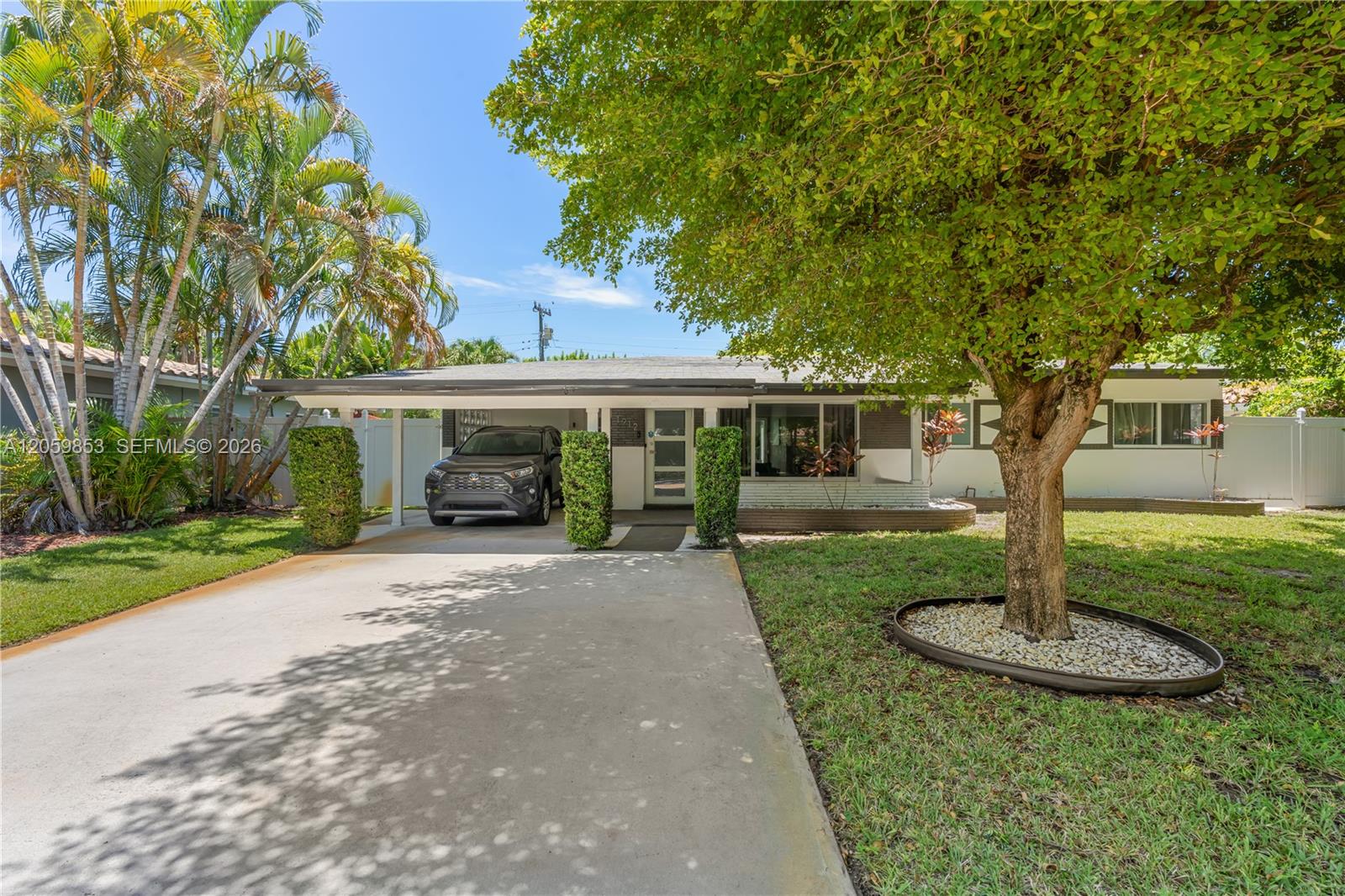 1912 NE 21st Ave, Fort Lauderdale FL 33305