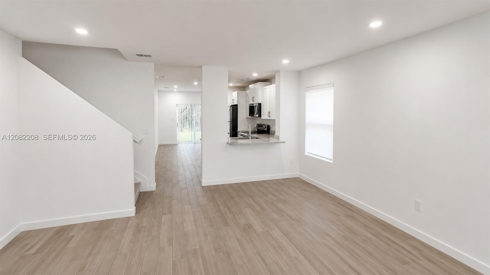 619 NE 4th St # 0 — Photo 3