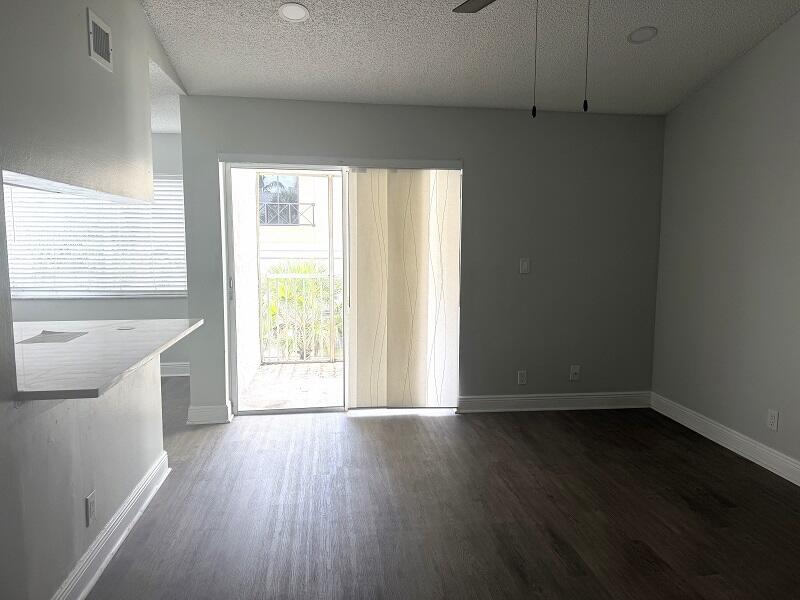 5612 ROCK ISLAND Road # 172 — Photo 3