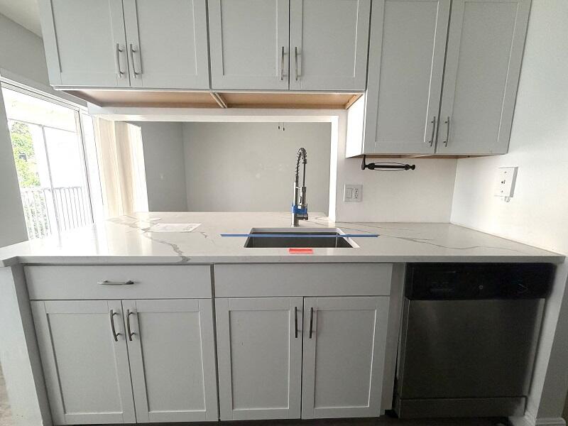 5612 ROCK ISLAND Road # 172 — Photo 5