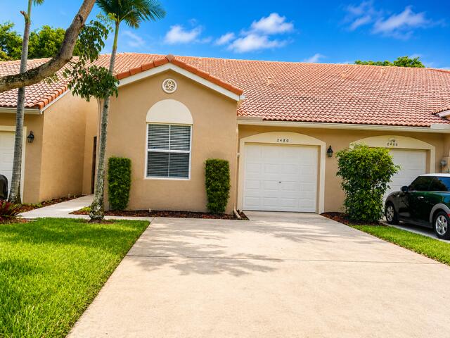 2480 S Coral Trace Circle S — Photo 2