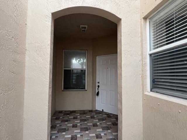 2480 S Coral Trace Circle S — Photo 3