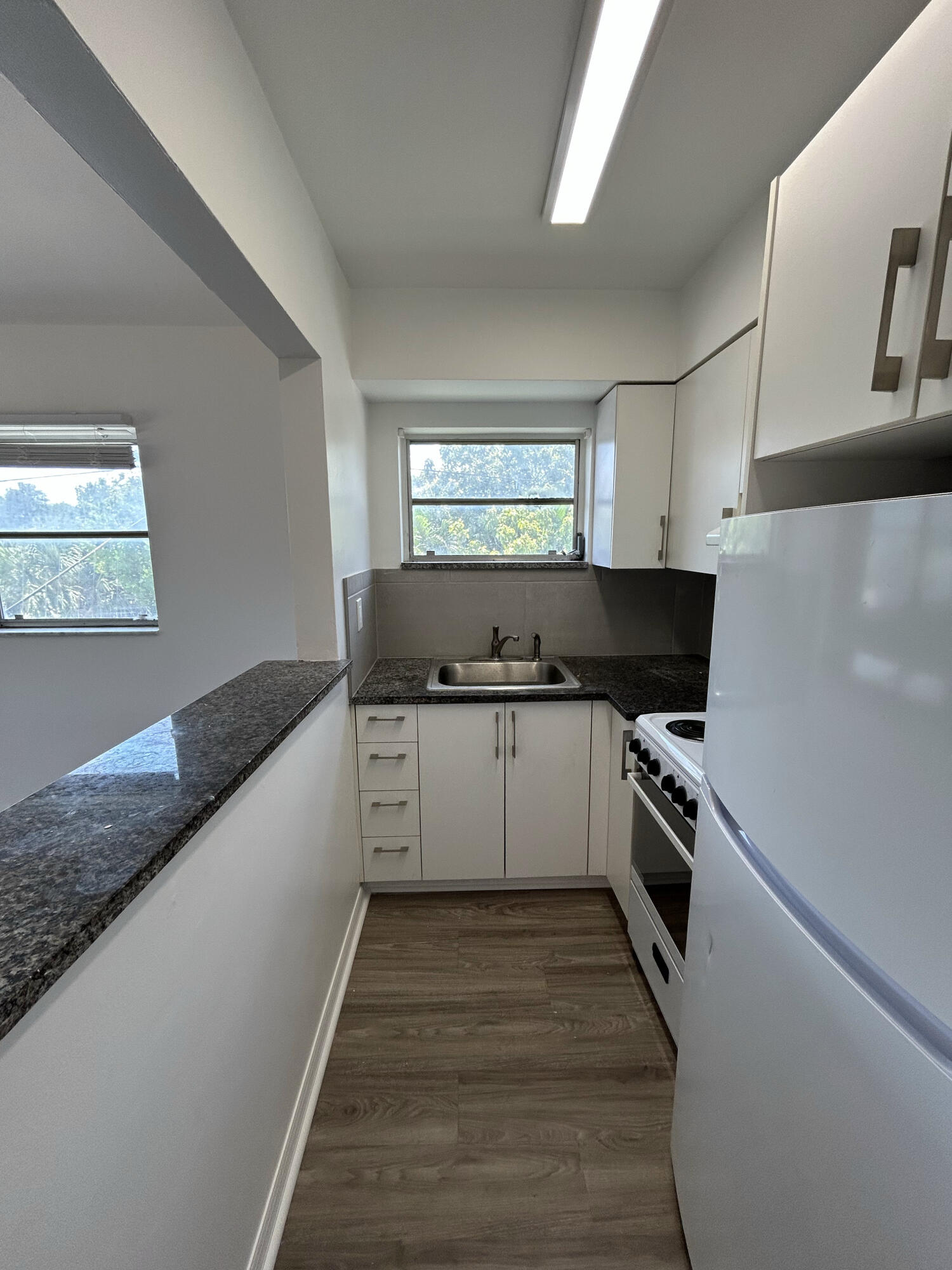 749 SE 15th Street # 7 — Photo 4