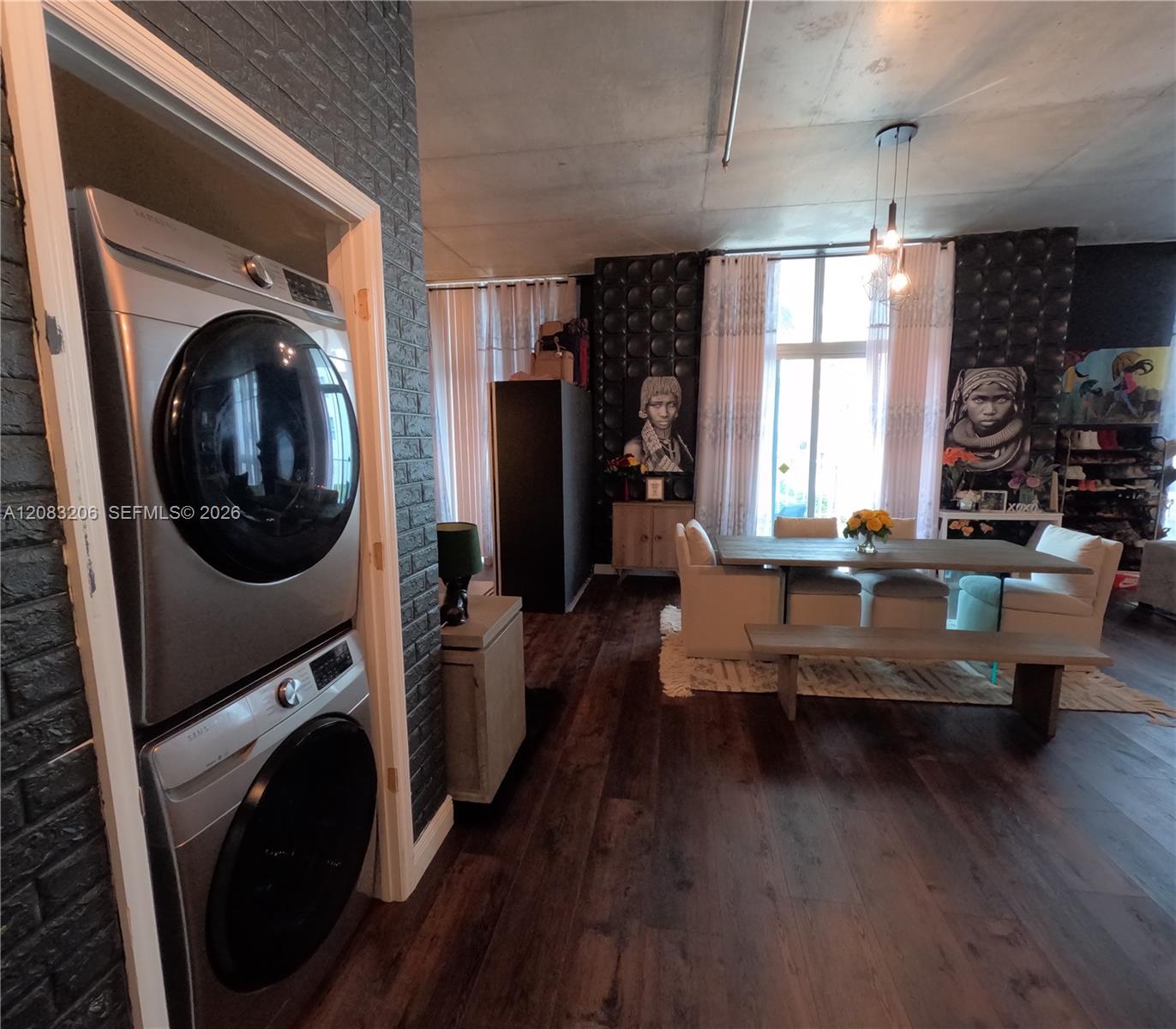 2100 Van Buren St # 222 — Photo 3