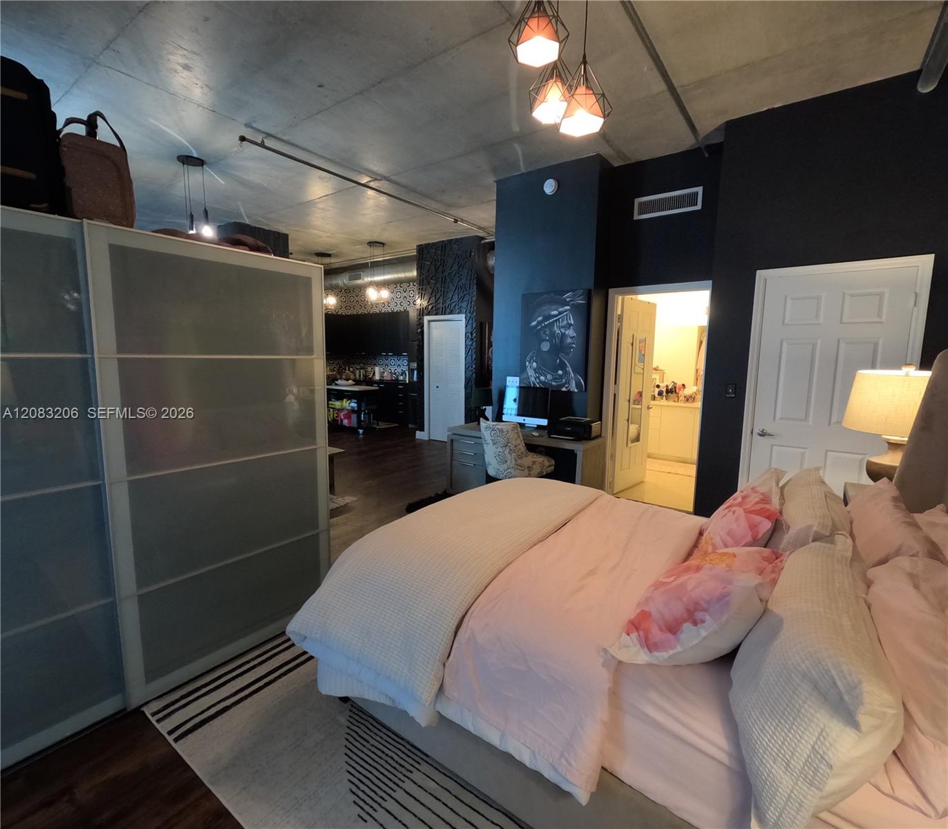 2100 Van Buren St # 222 — Photo 5