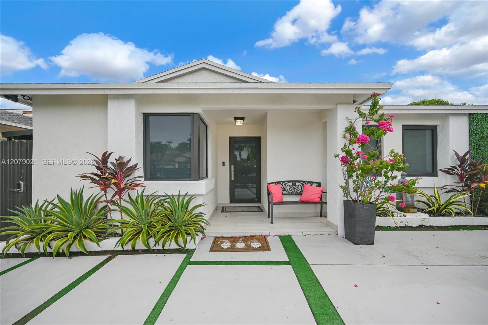 12330 SW 192nd Ter — Photo 4