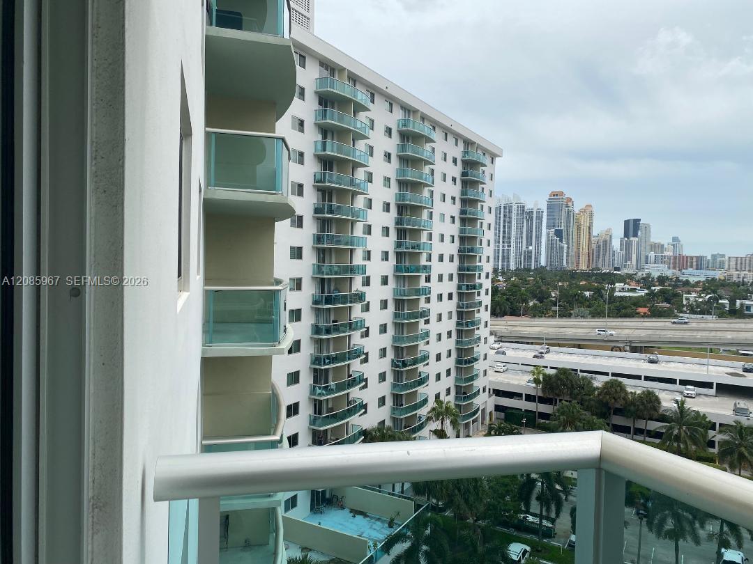 19380 Collins Ave # 1025 — Photo 3