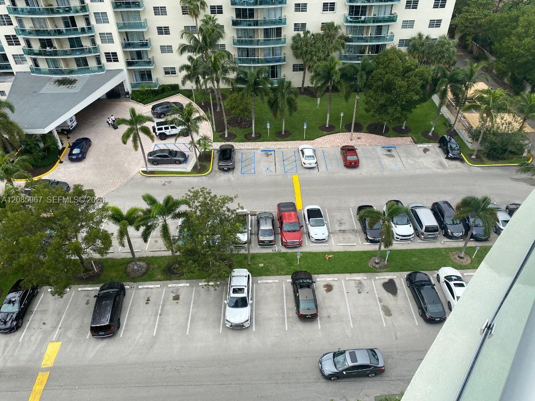 19380 Collins Ave # 1025 — Photo 4