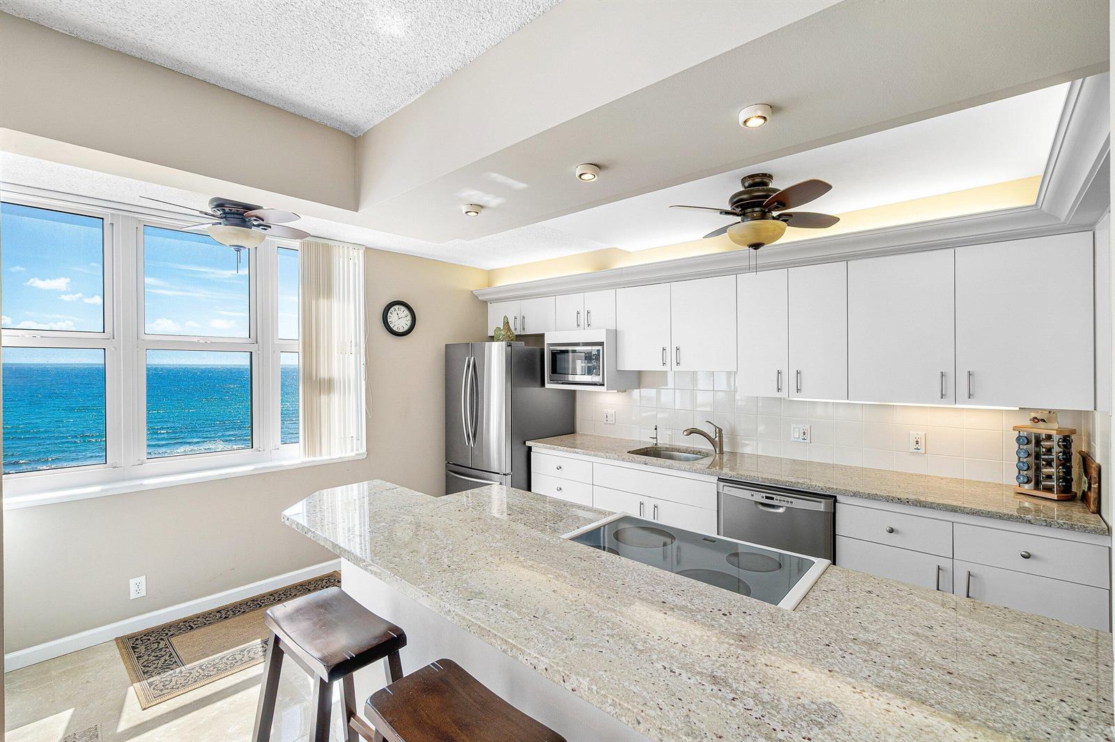 005-2000SouthOceanBoulevard-8D-BocaRaton