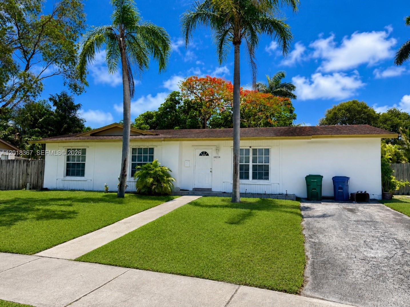 18054 SW 92nd Ct, Palmetto Bay FL 33157