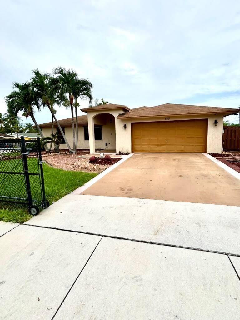 785 SW 4TH Street, Delray Beach FL 33444
