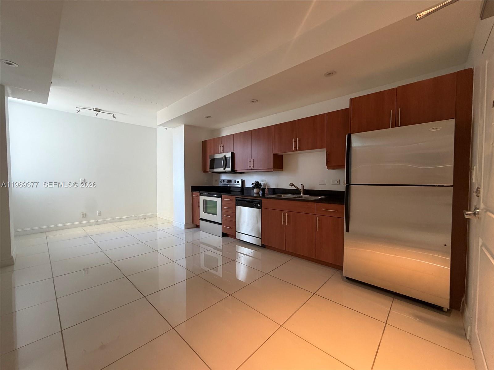 111 E Flagler St # 606, Miami FL 33131