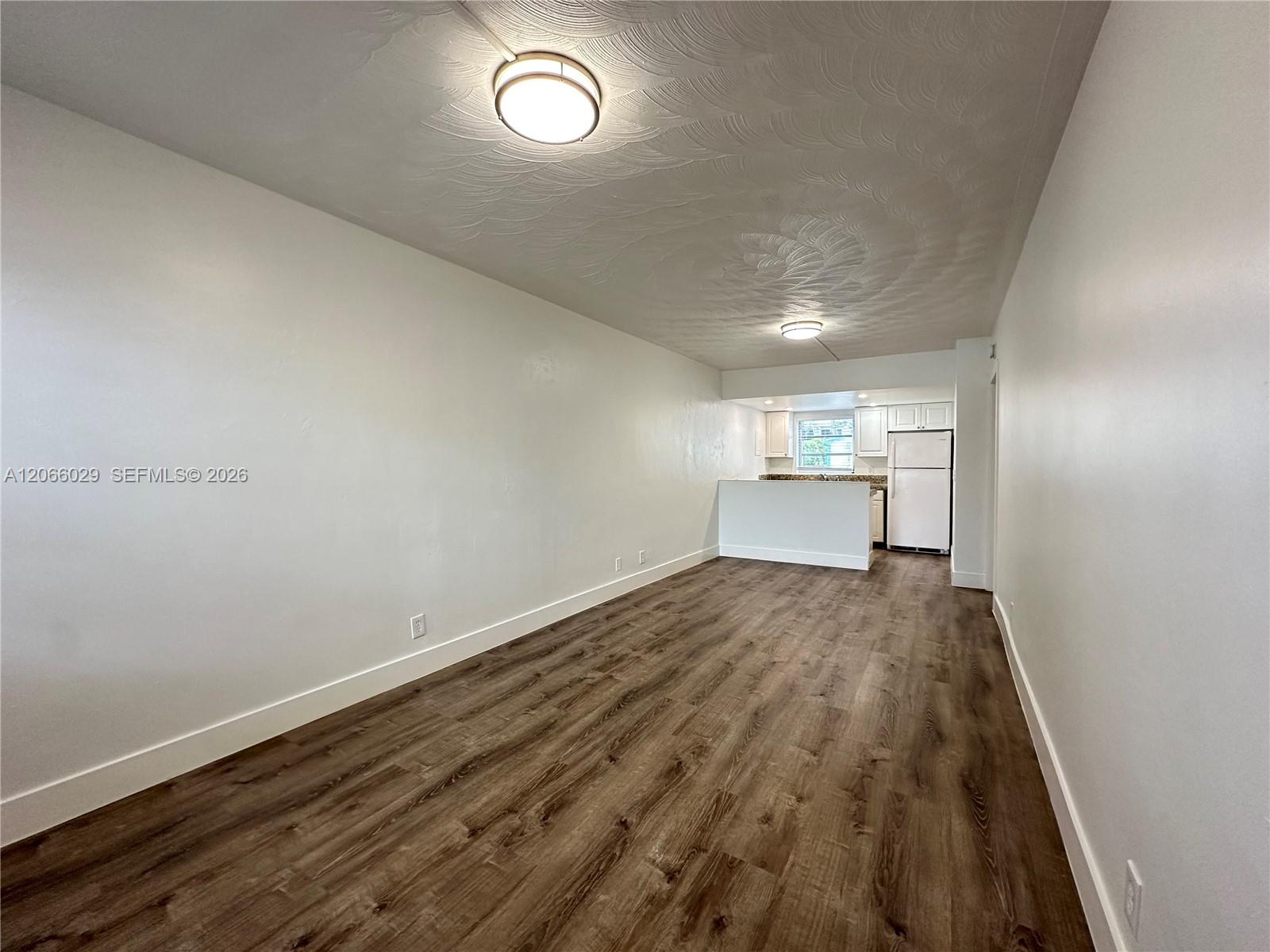 840 NE 17th Ter # 5B — Photo 2