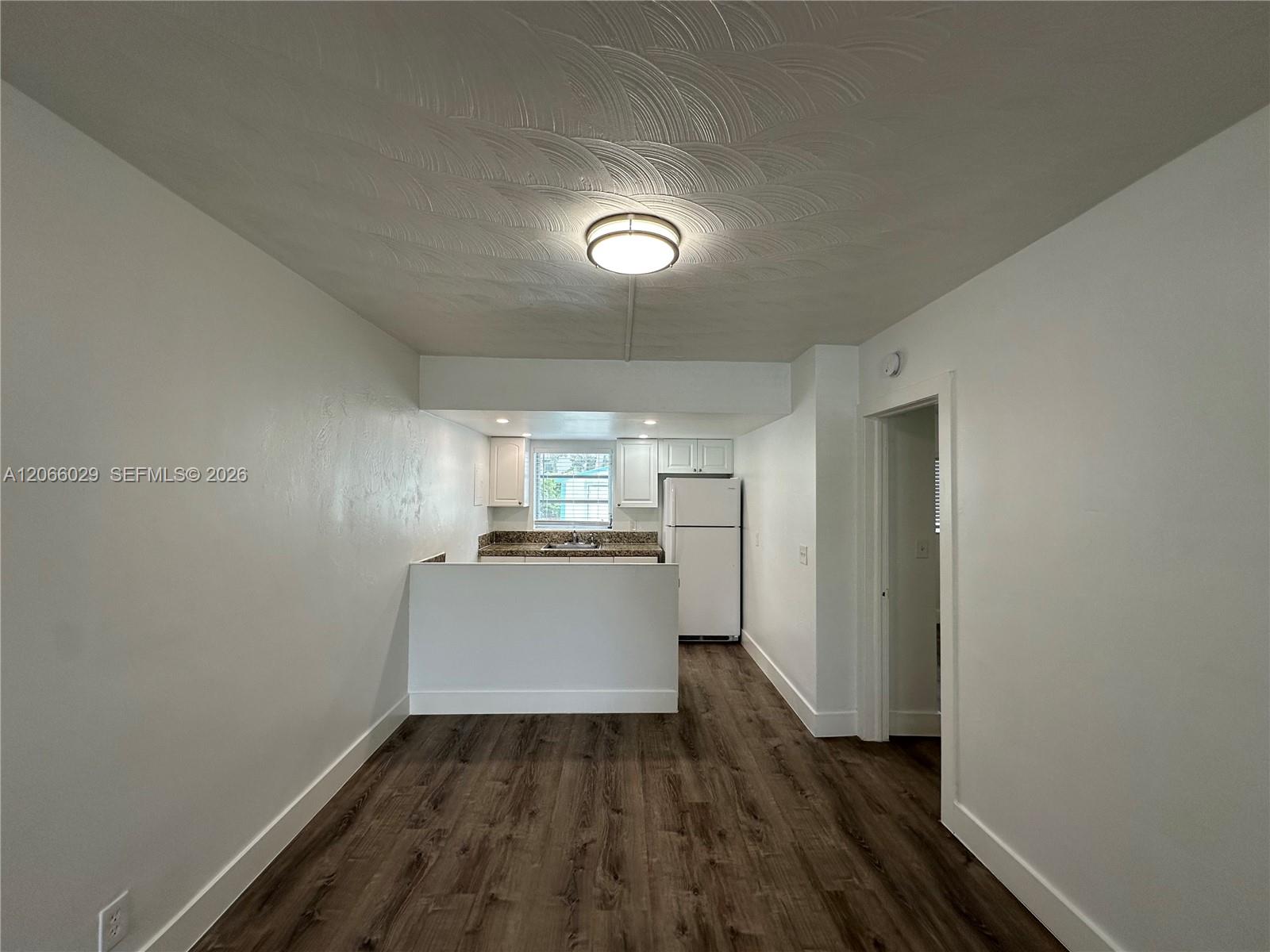840 NE 17th Ter # 5B — Photo 3