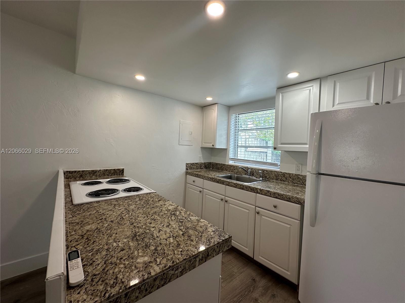 840 NE 17th Ter # 5B — Photo 5