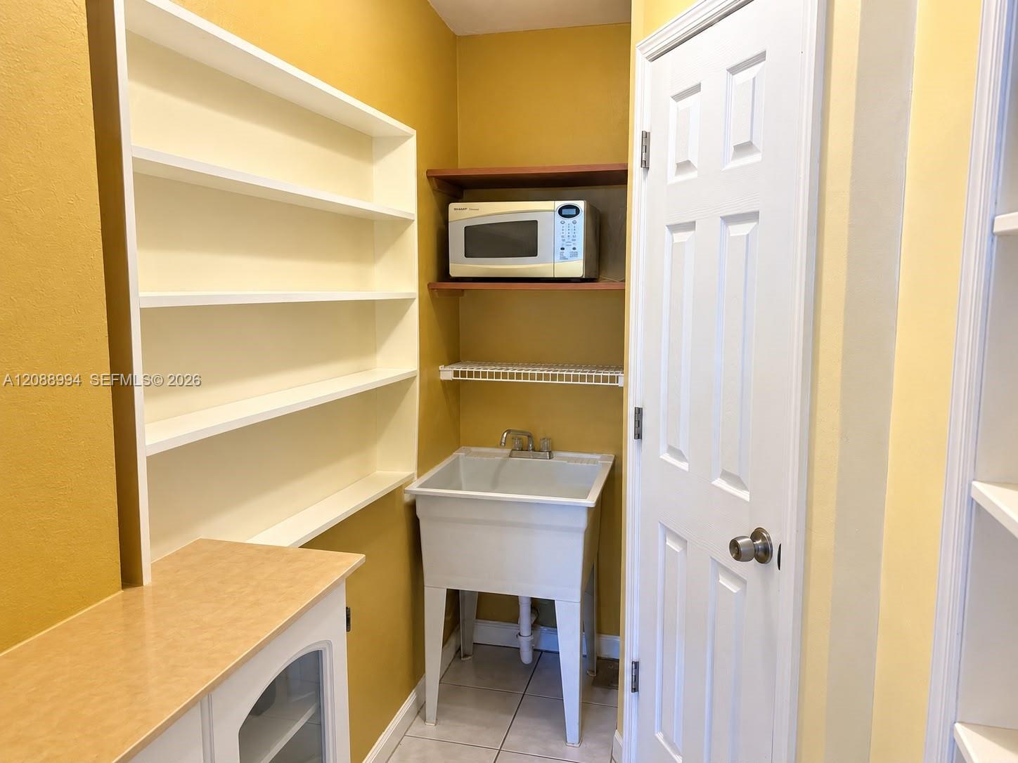 1801 NE 51st Ct — Photo 5