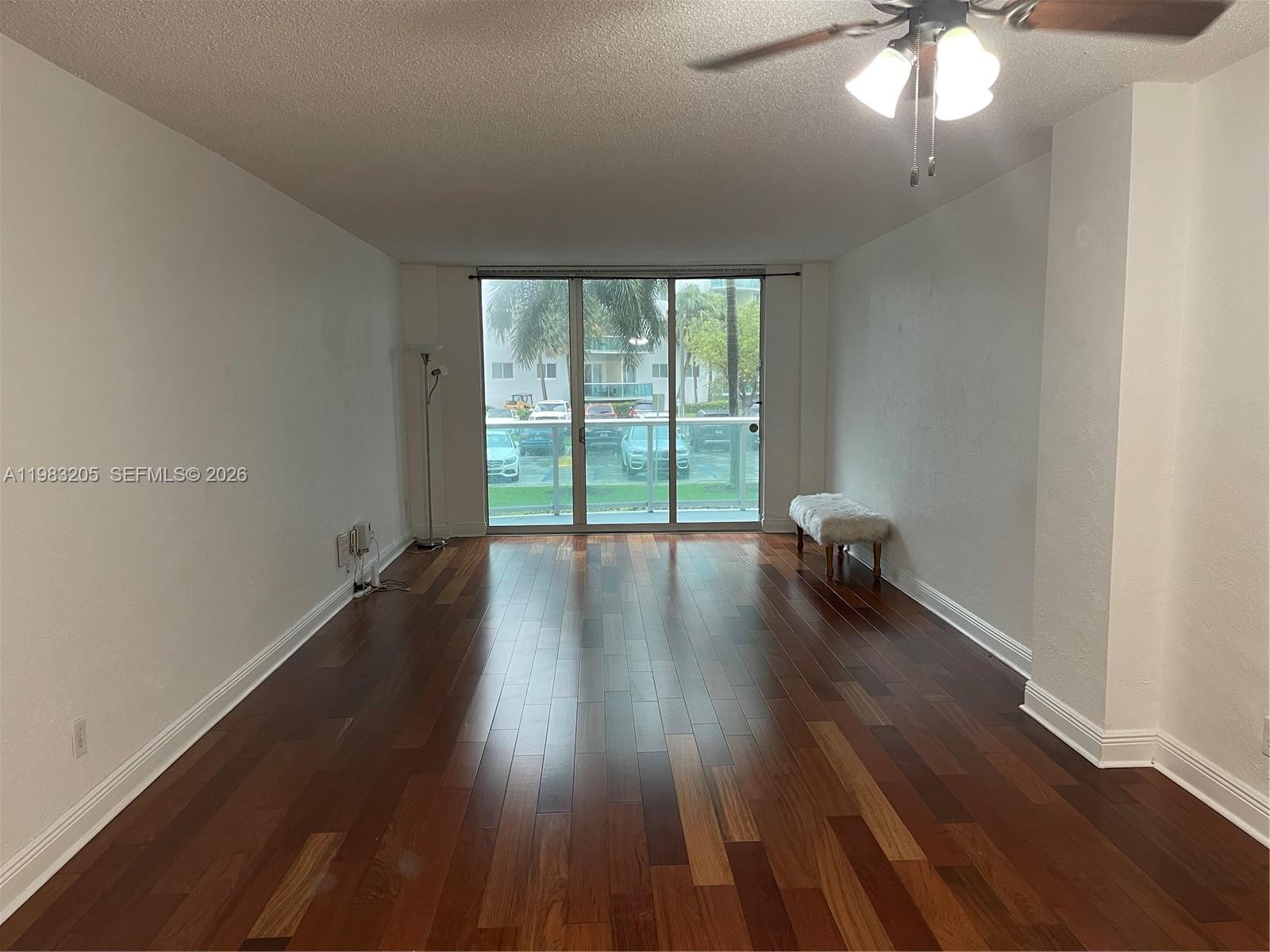 19390 Collins Ave # 122, Sunny Isles Beach FL 33160