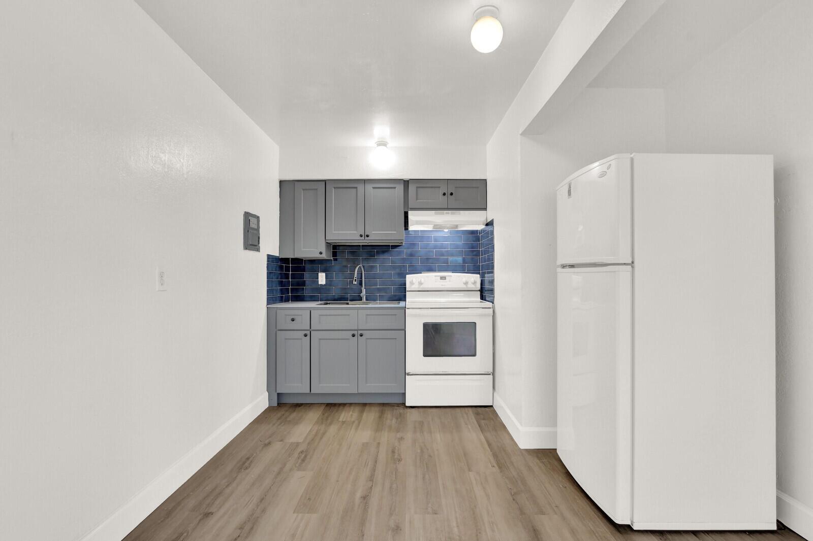 2701 Avenue E, Riviera Beach FL 33404