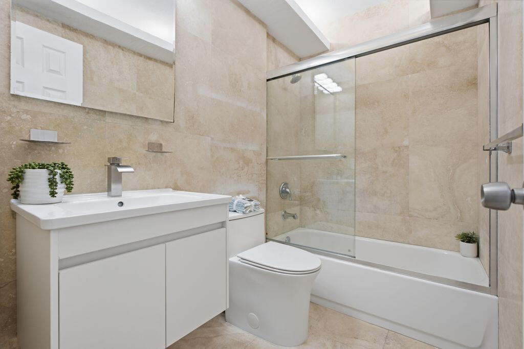 1872 NE 46TH Street # D10 — Photo 5