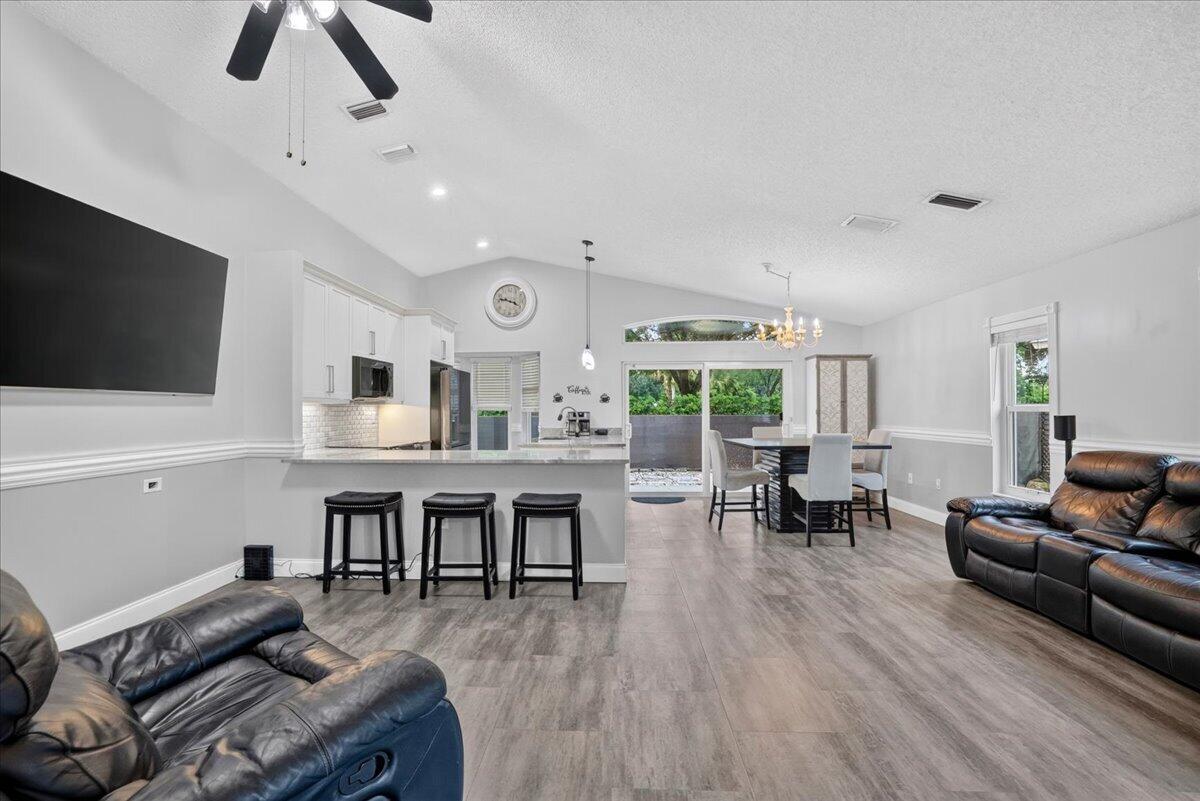 5435 NW 50th Court — Photo 3