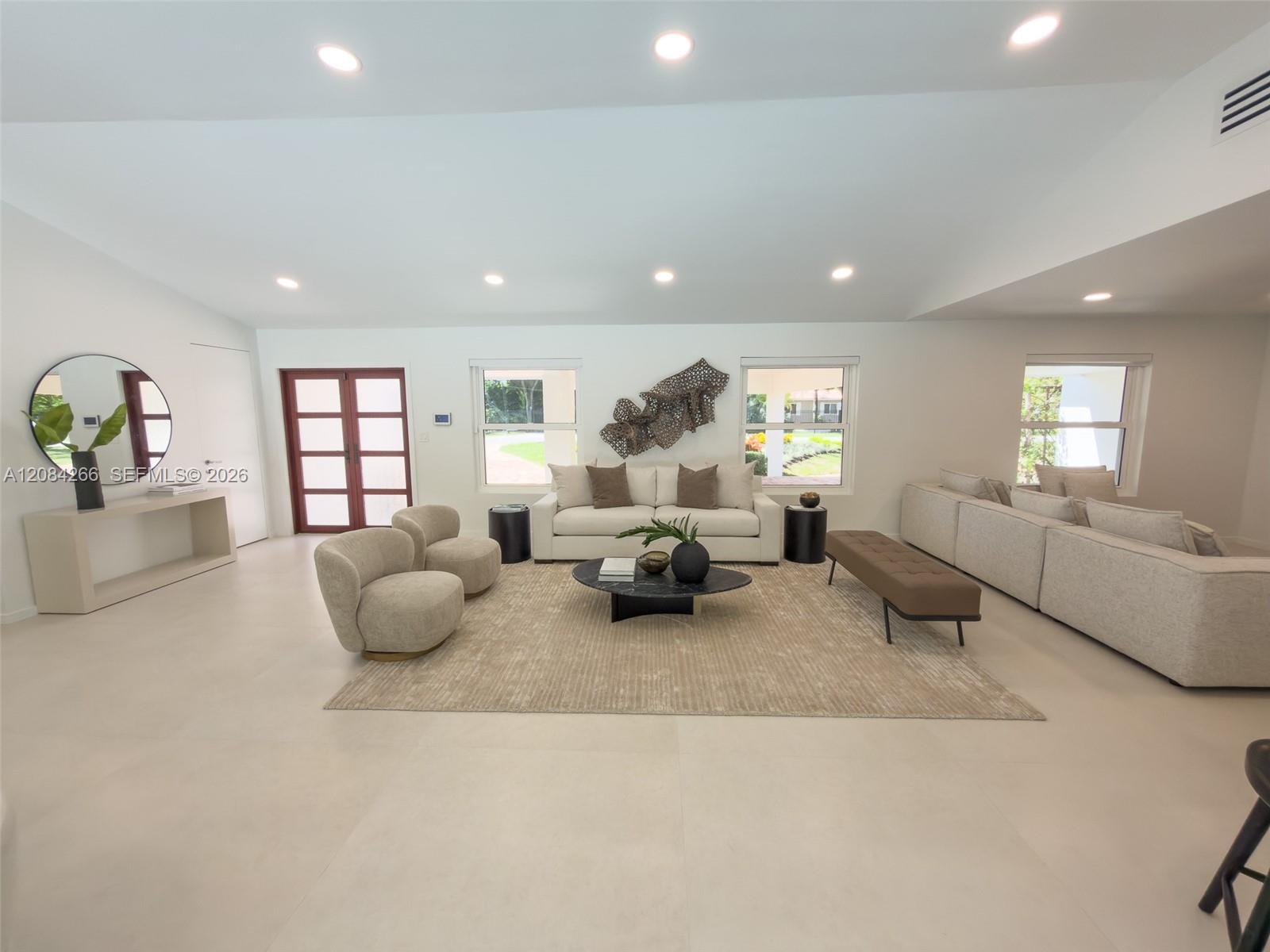 7895 SW 76th Ter — Photo 3