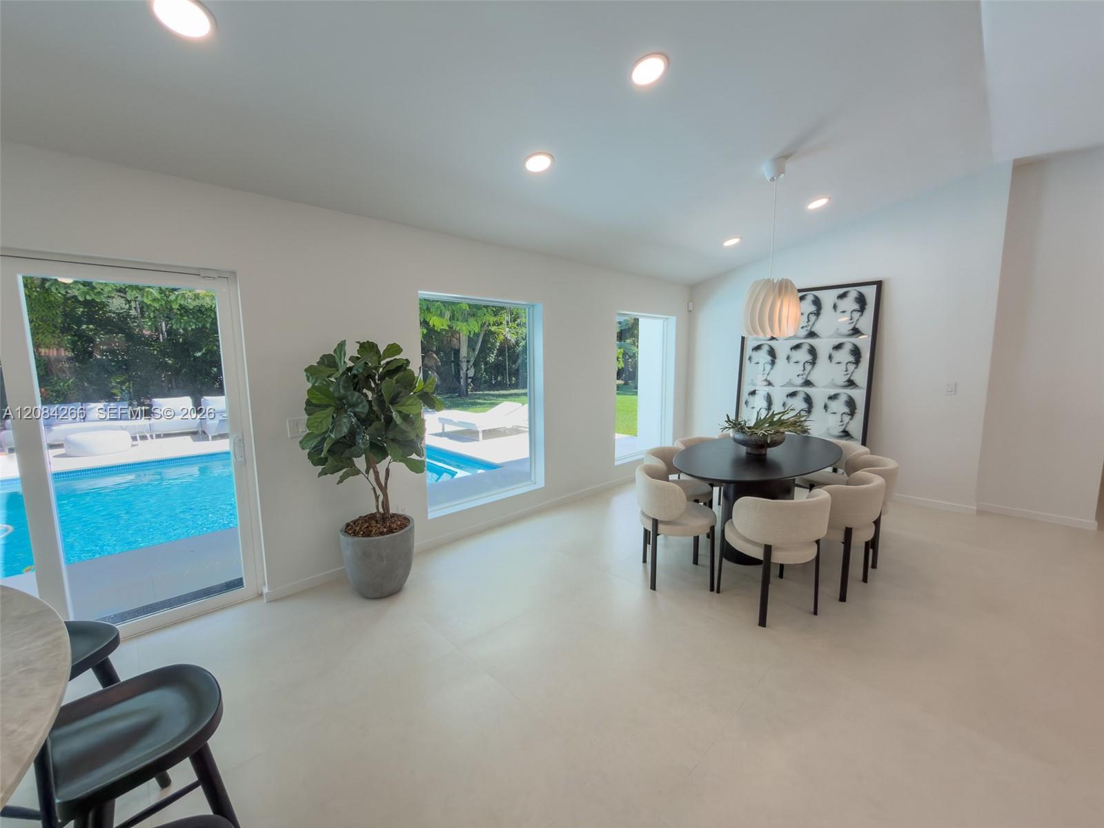 7895 SW 76th Ter — Photo 5