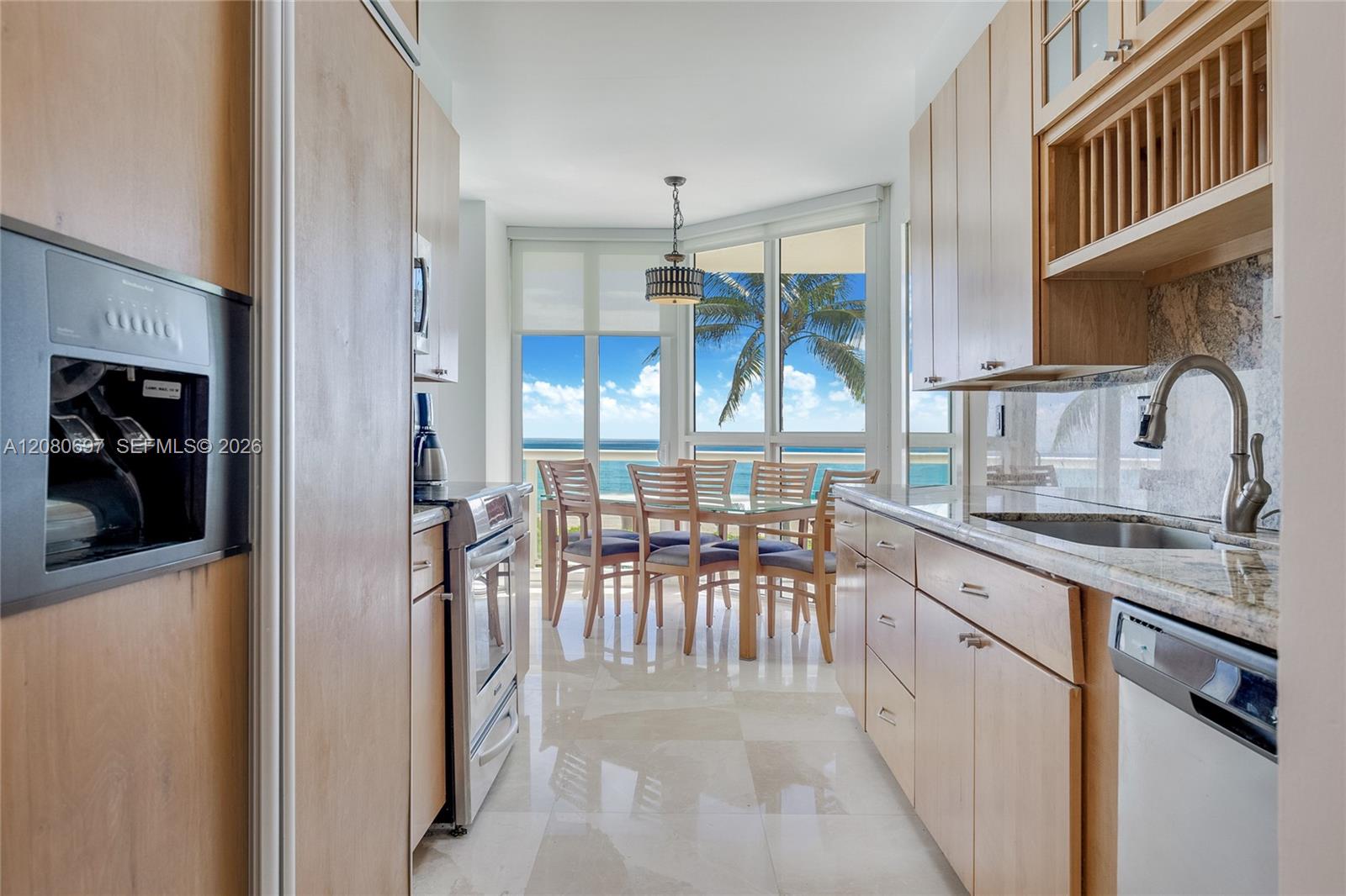 16425 Collins Ave # WS3A — Photo 5