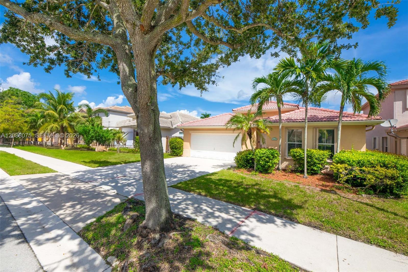 13945 S Cypress Cove Cir — Photo 3