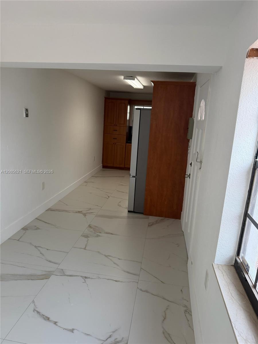 2424 SW 21st Ter # 0 — Photo 2