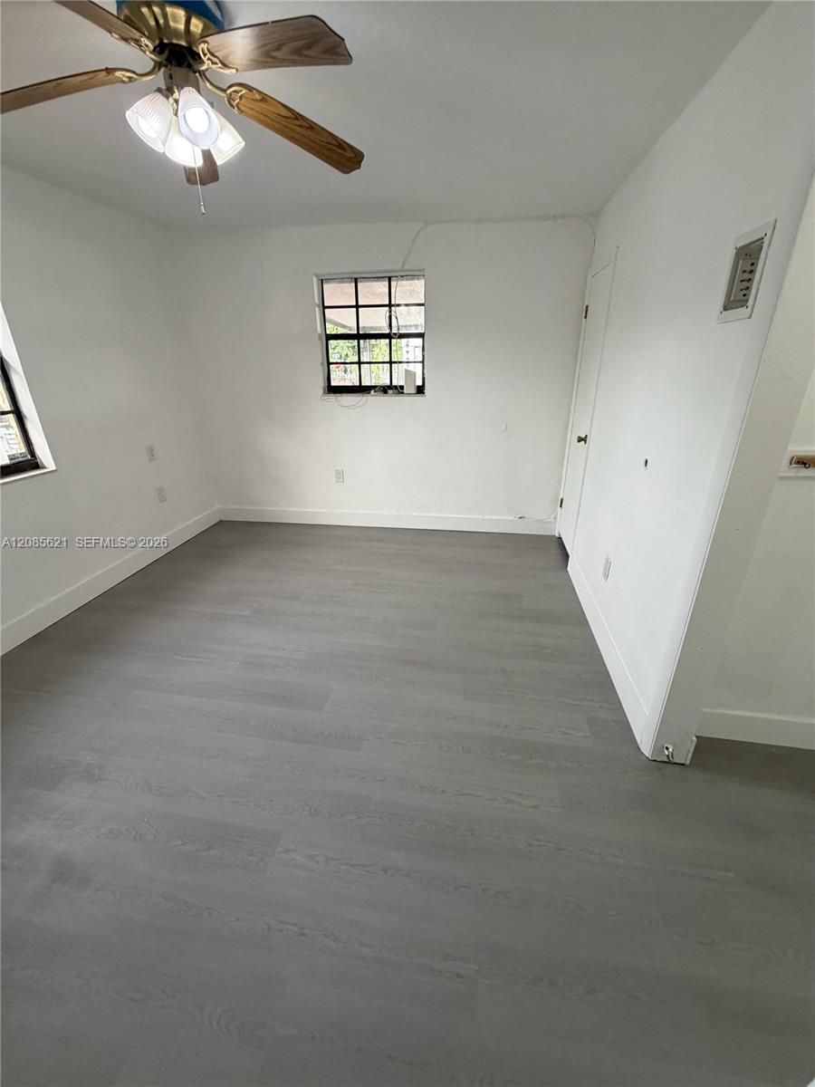 2424 SW 21st Ter # 0 — Photo 5