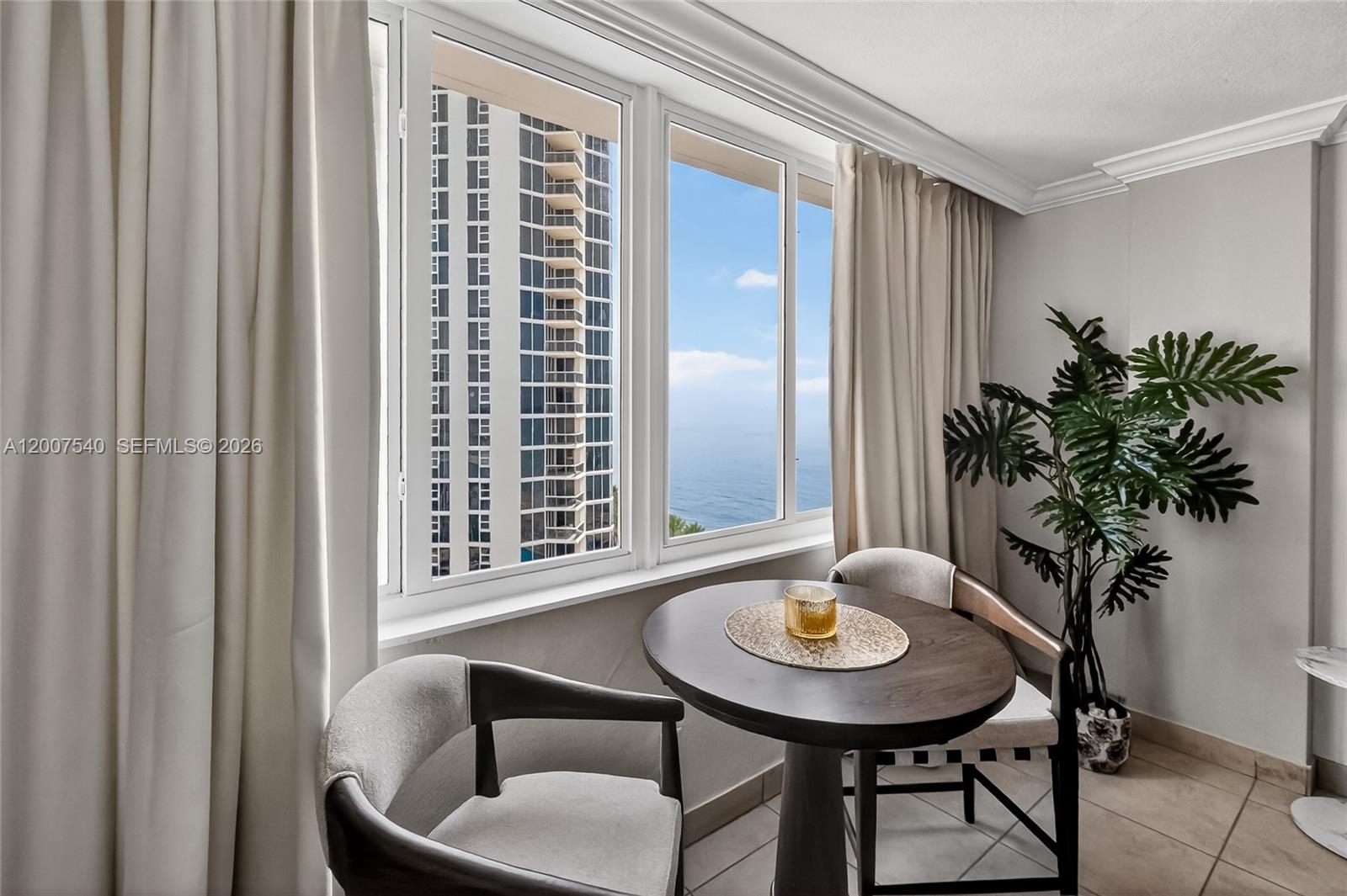 19201 Collins Ave # 1123 — Photo 2