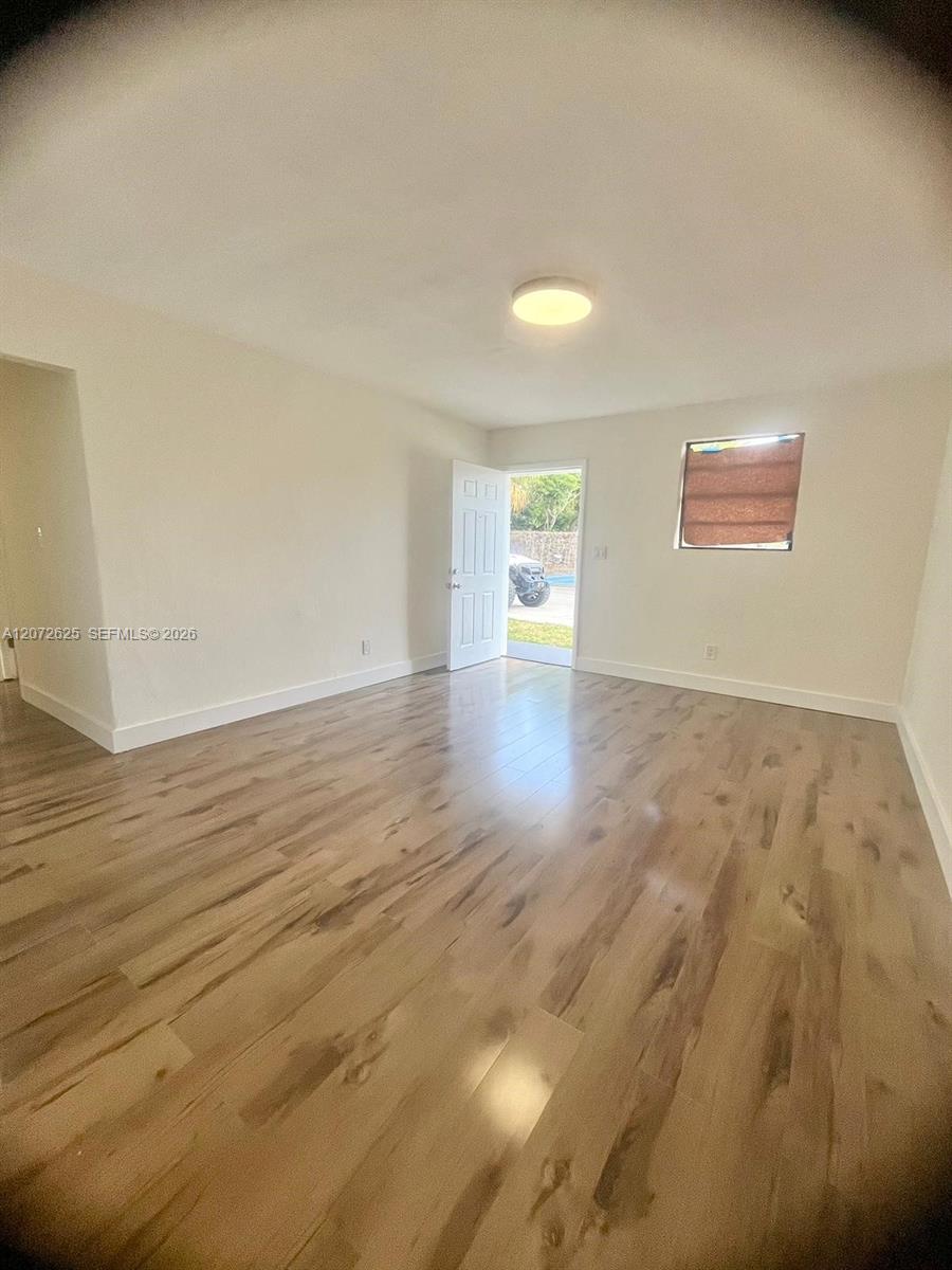 15350 NE 14th Ct — Photo 5