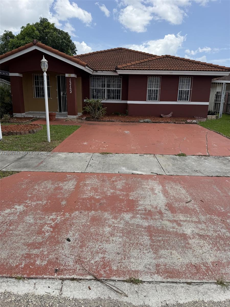 13752 SW 156th St — Photo 2