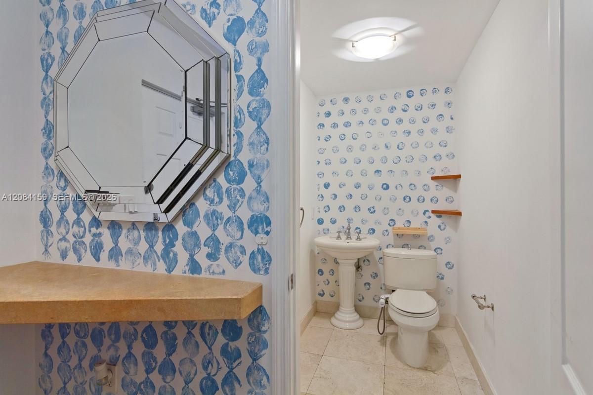 300 Euclid Ave # 209 — Photo 3