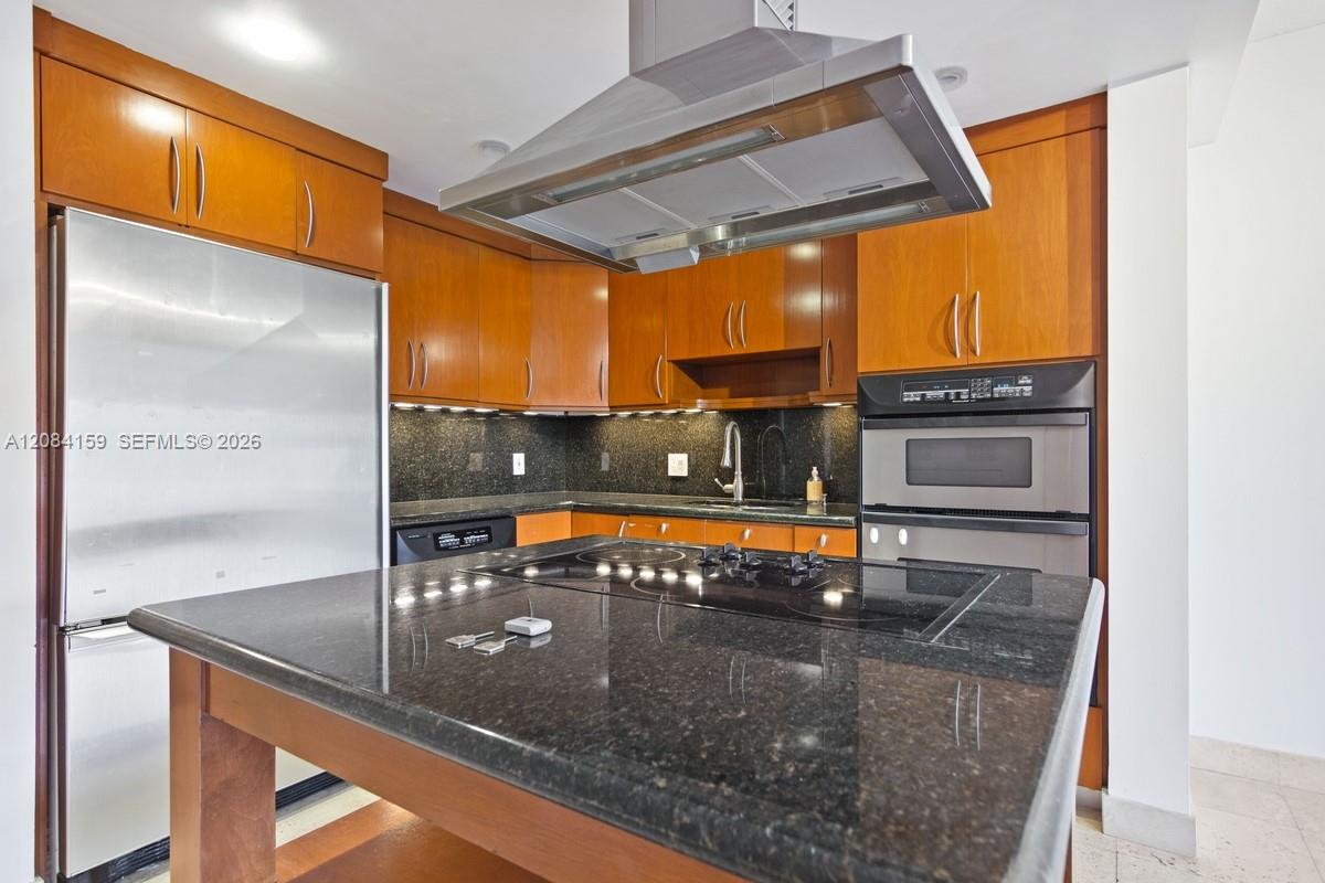 300 Euclid Ave # 209 — Photo 4