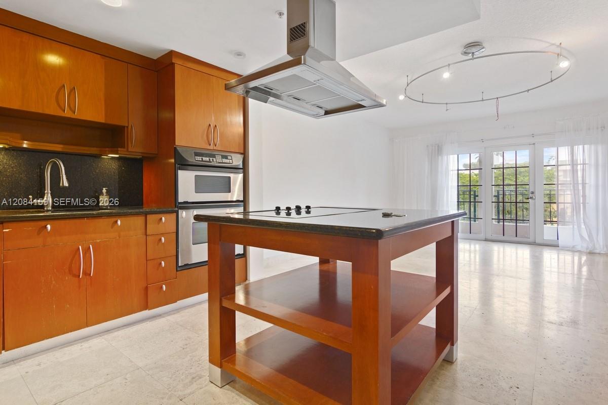 300 Euclid Ave # 209 — Photo 5