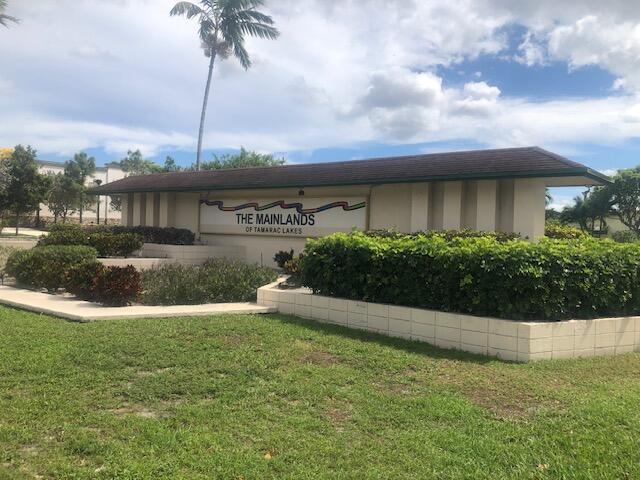 4504 NW 43rd Terrace, Tamarac FL 33319