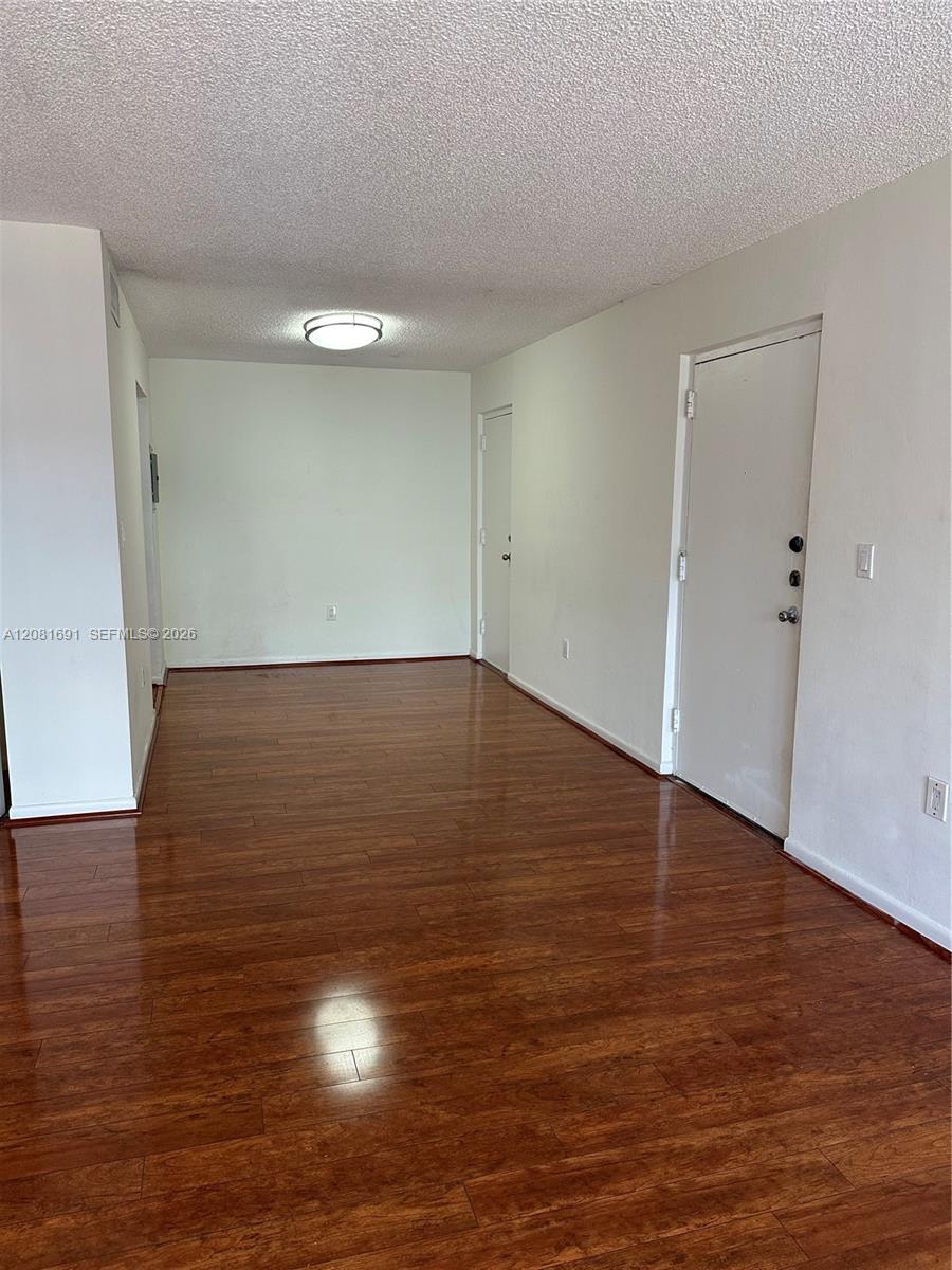 10818 N Kendall Dr # R28 — Photo 3
