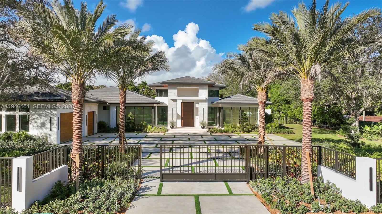 7725 SW 114th St, Pinecrest FL 33156